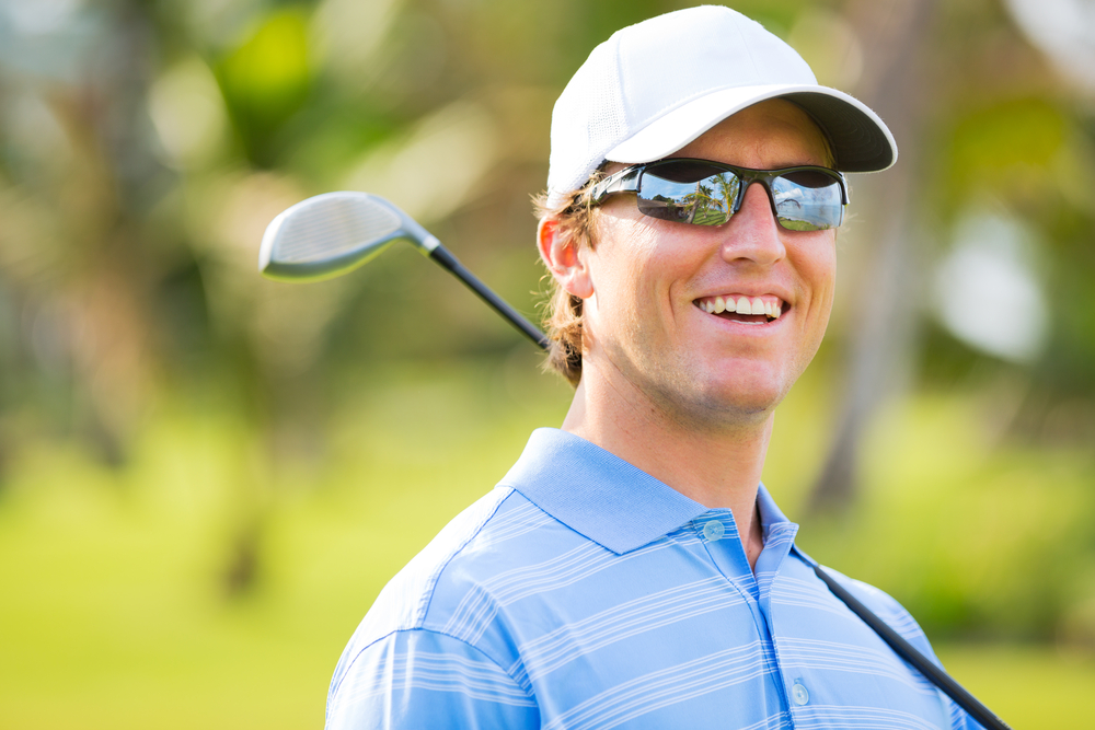 Athletic,Young,Man,Playing,Golf,,Portrait,Of,Golfer,On,Course